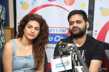 Guntur Talkies Movie Team at Radio City